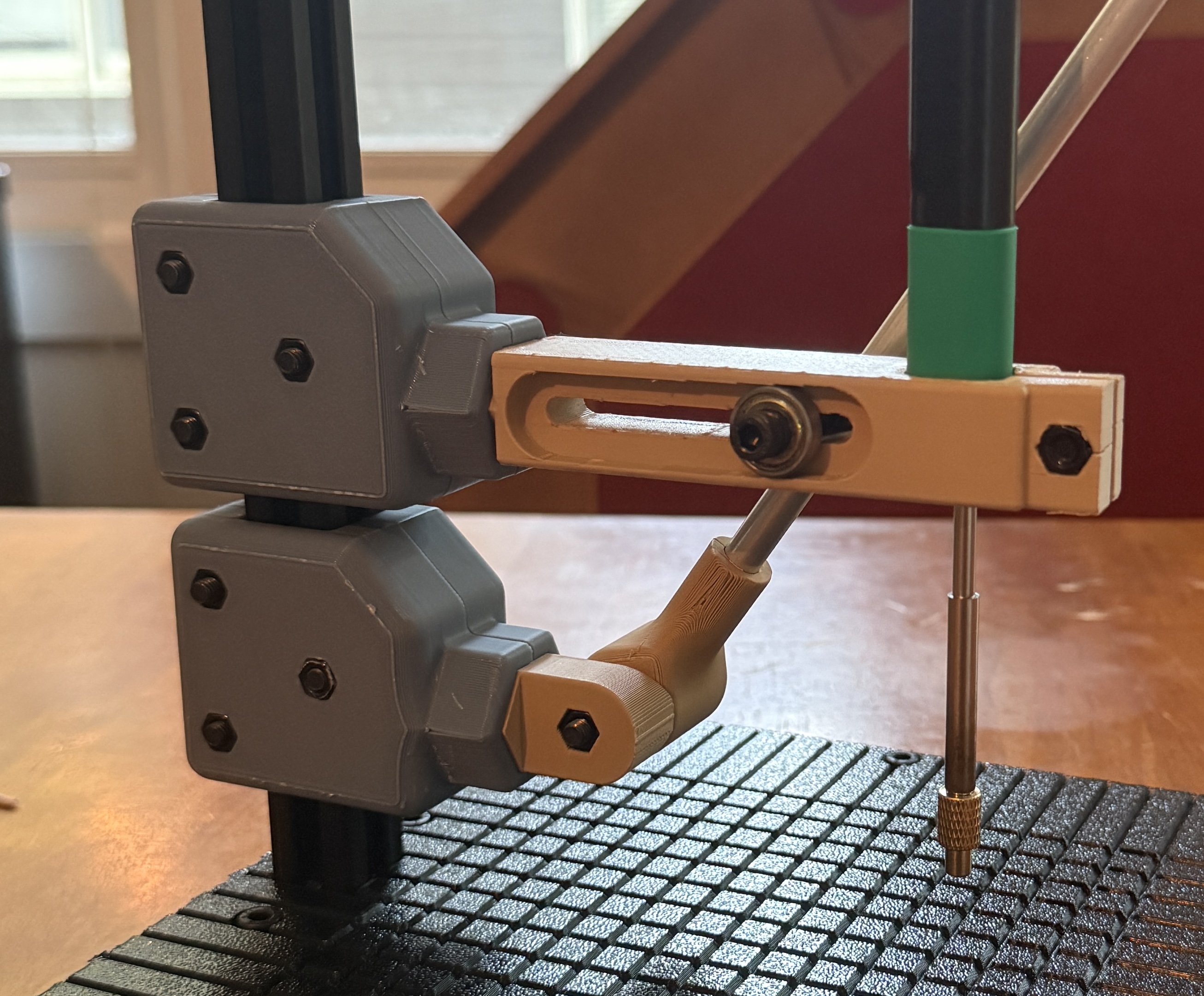 Modular hex attachment system